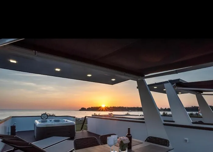 Sealodge Novigrad Number 18