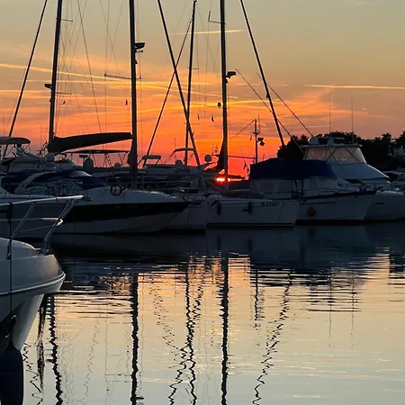 Apartament Sealodge Novigrad Number 18 *