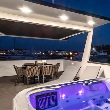 Sealodge Novigrad Number 18 Apartament *
